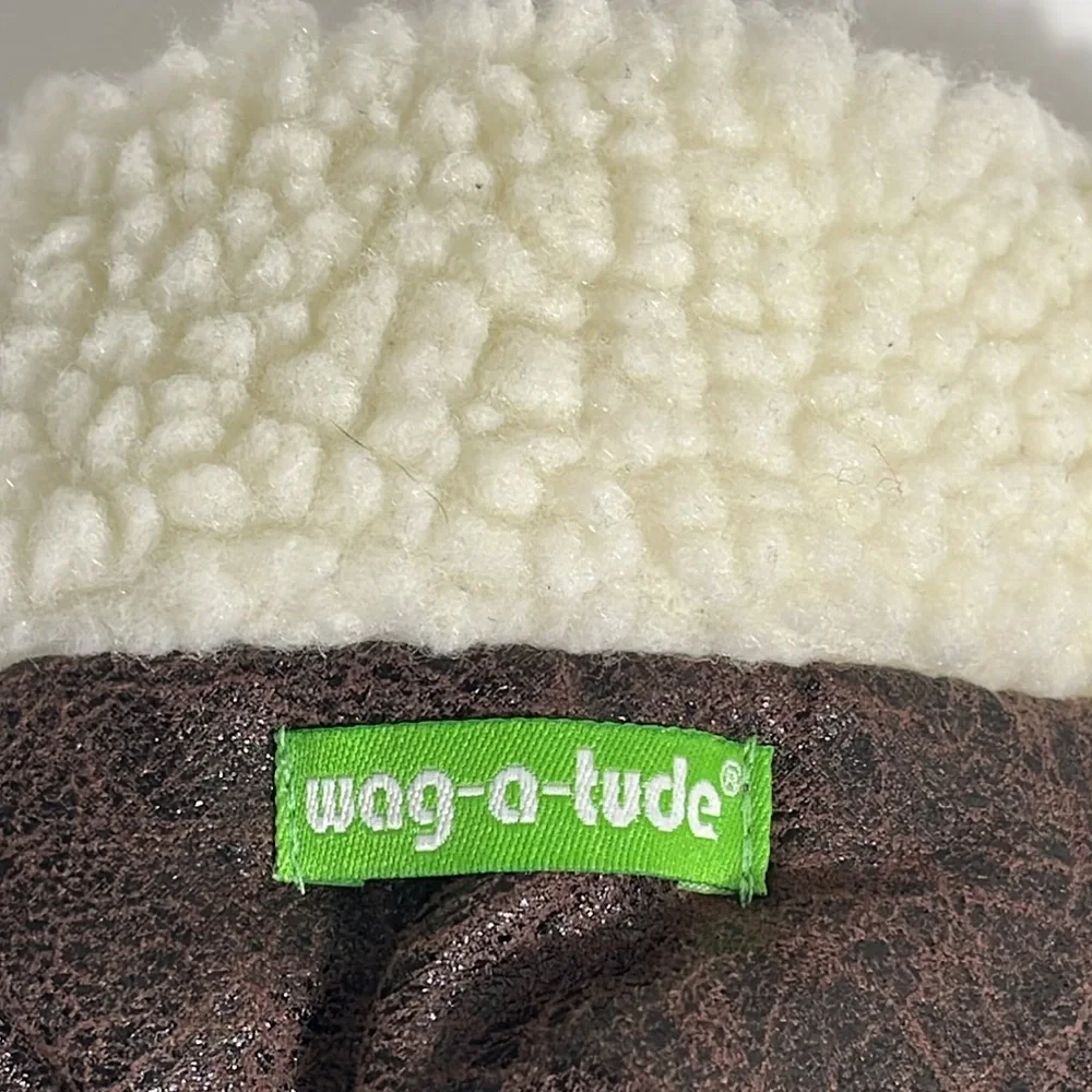 Wag-a-Tude brown faux leather bomber dog jacket with‎ Sherpa trim. Size Small.